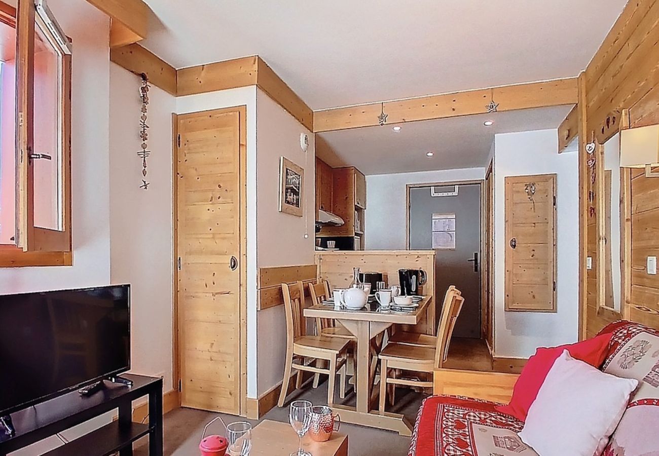 Apartment in Les Menuires - (1.404) Les Ménuires 3 Vallées pied de piste