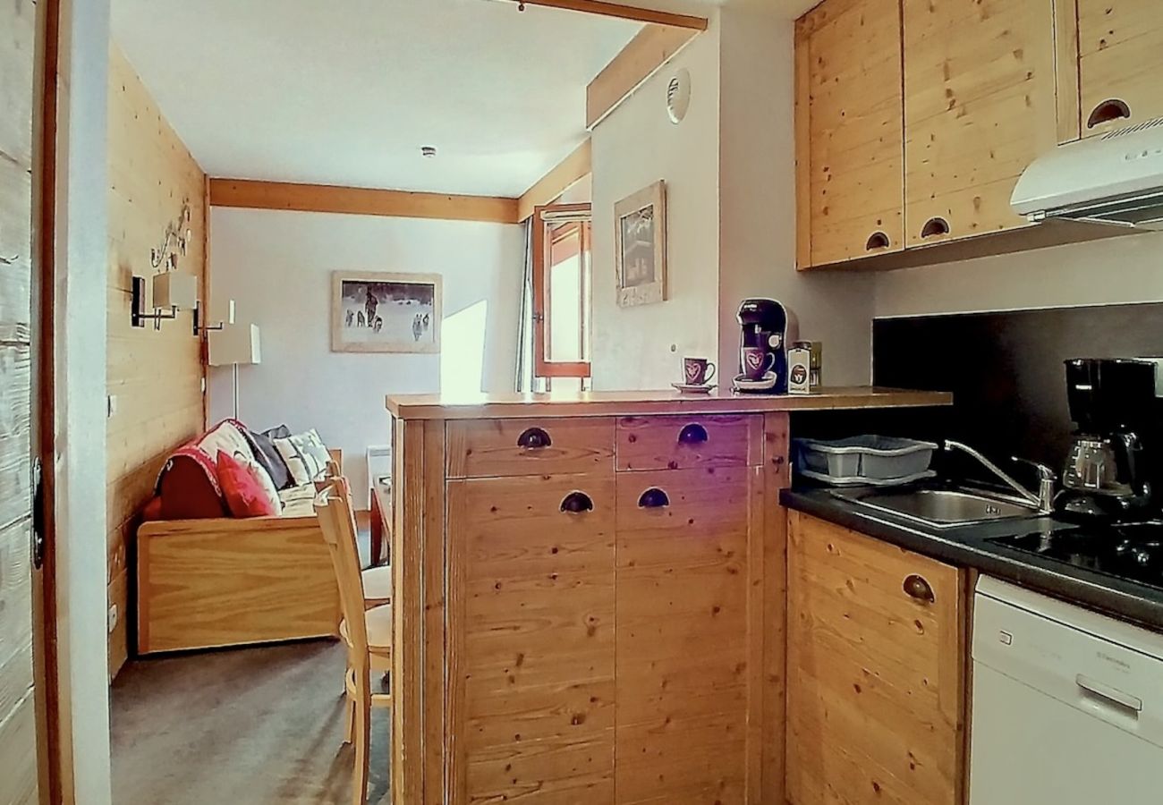 Apartment in Les Menuires - (1.404) Les Ménuires 3 Vallées pied de piste