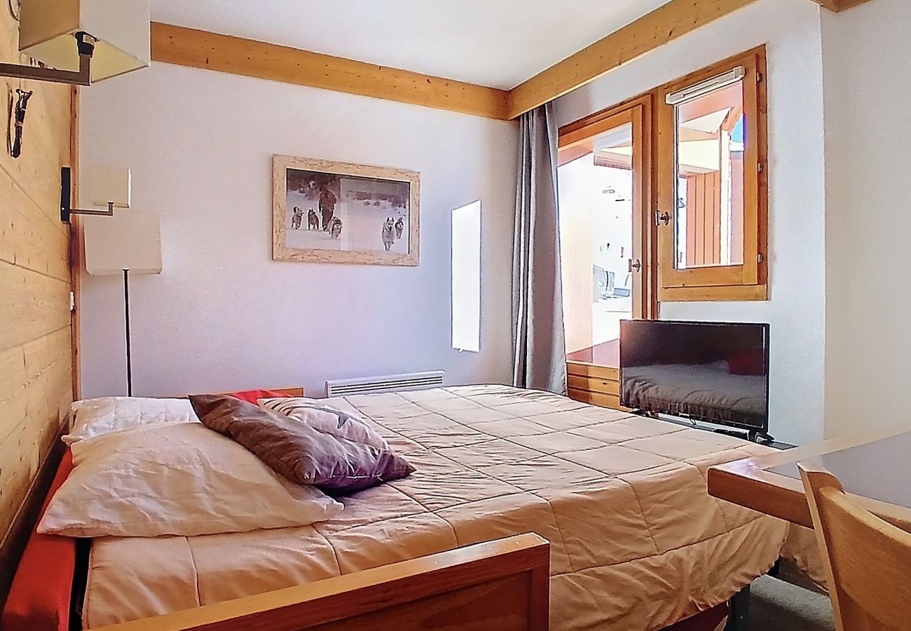 Apartment in Les Menuires - (1.404) Les Ménuires 3 Vallées pied de piste