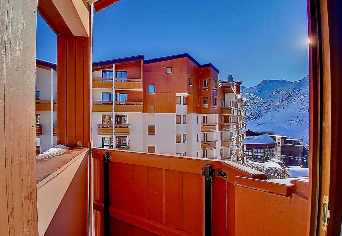 Apartment in Les Menuires - (1.404) Les Ménuires 3 Vallées pied de piste