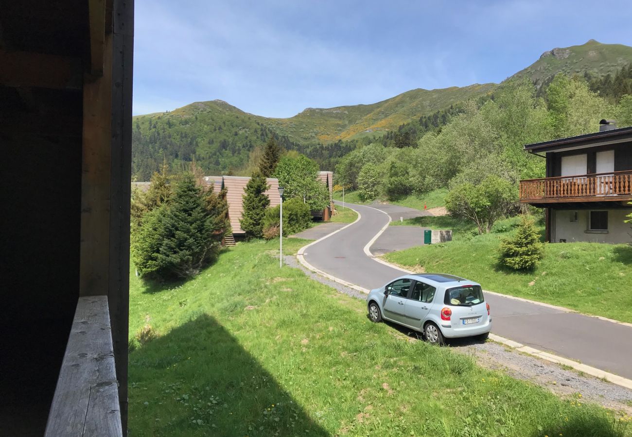 Apartment in Le Lioran - ALTURA T4 neuf, terrasse sud face aux montagnes