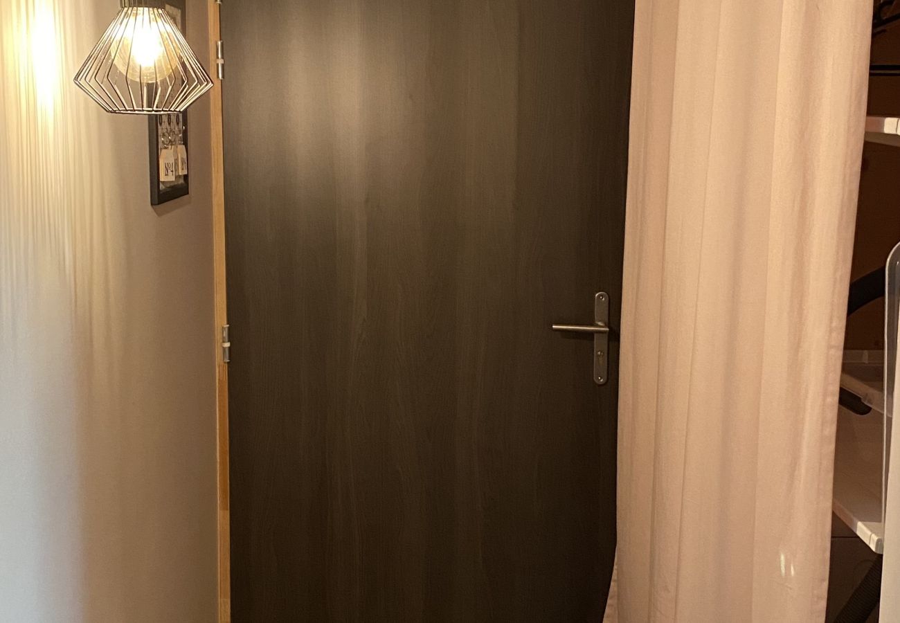 Apartment in Le Lioran - Chalet Les Estives R-2D