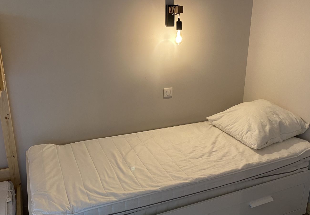 Apartment in Le Lioran - Chalet Les Estives R-2D