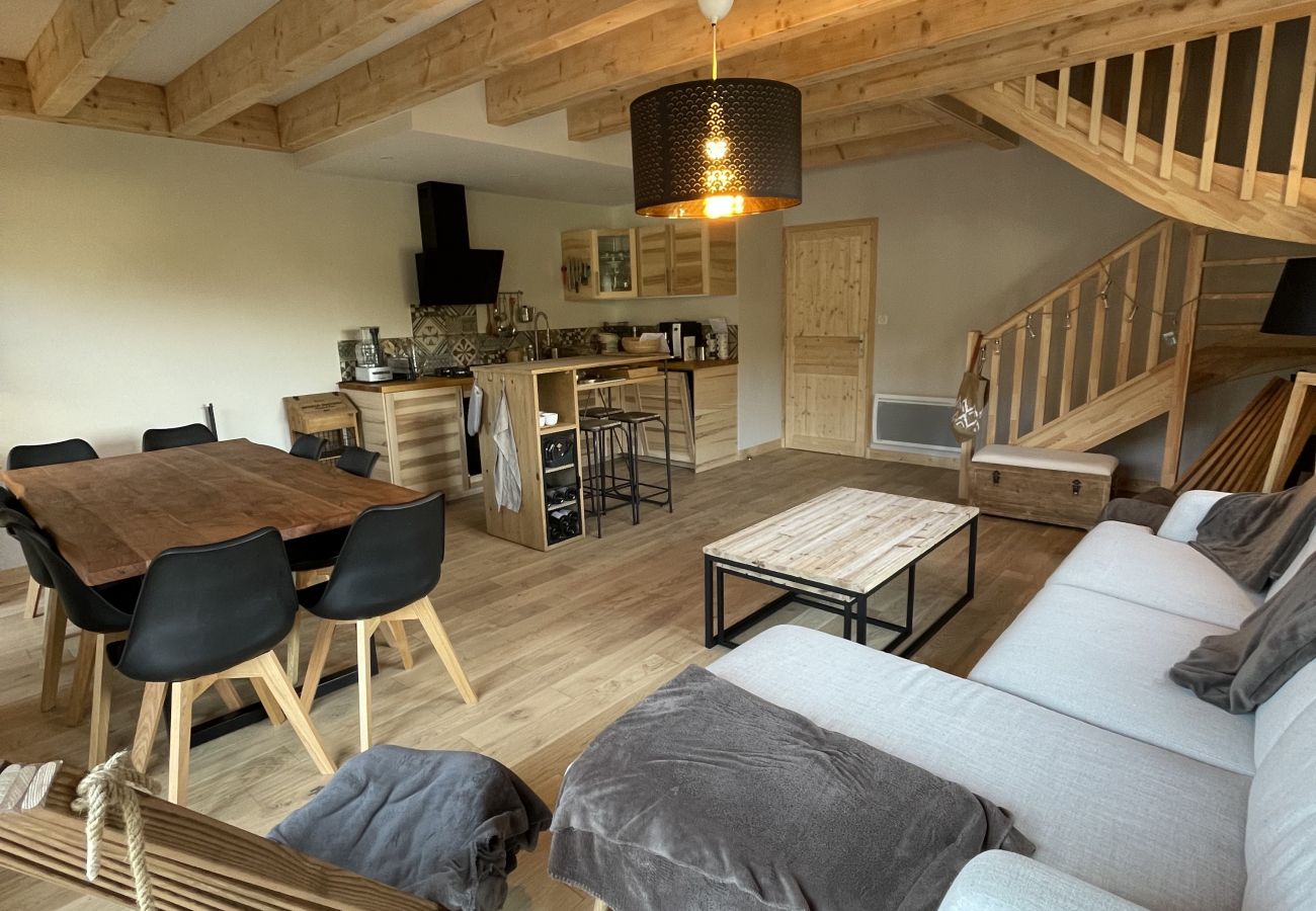 Apartment in Le Lioran - Triplex - RDC les Ecrins