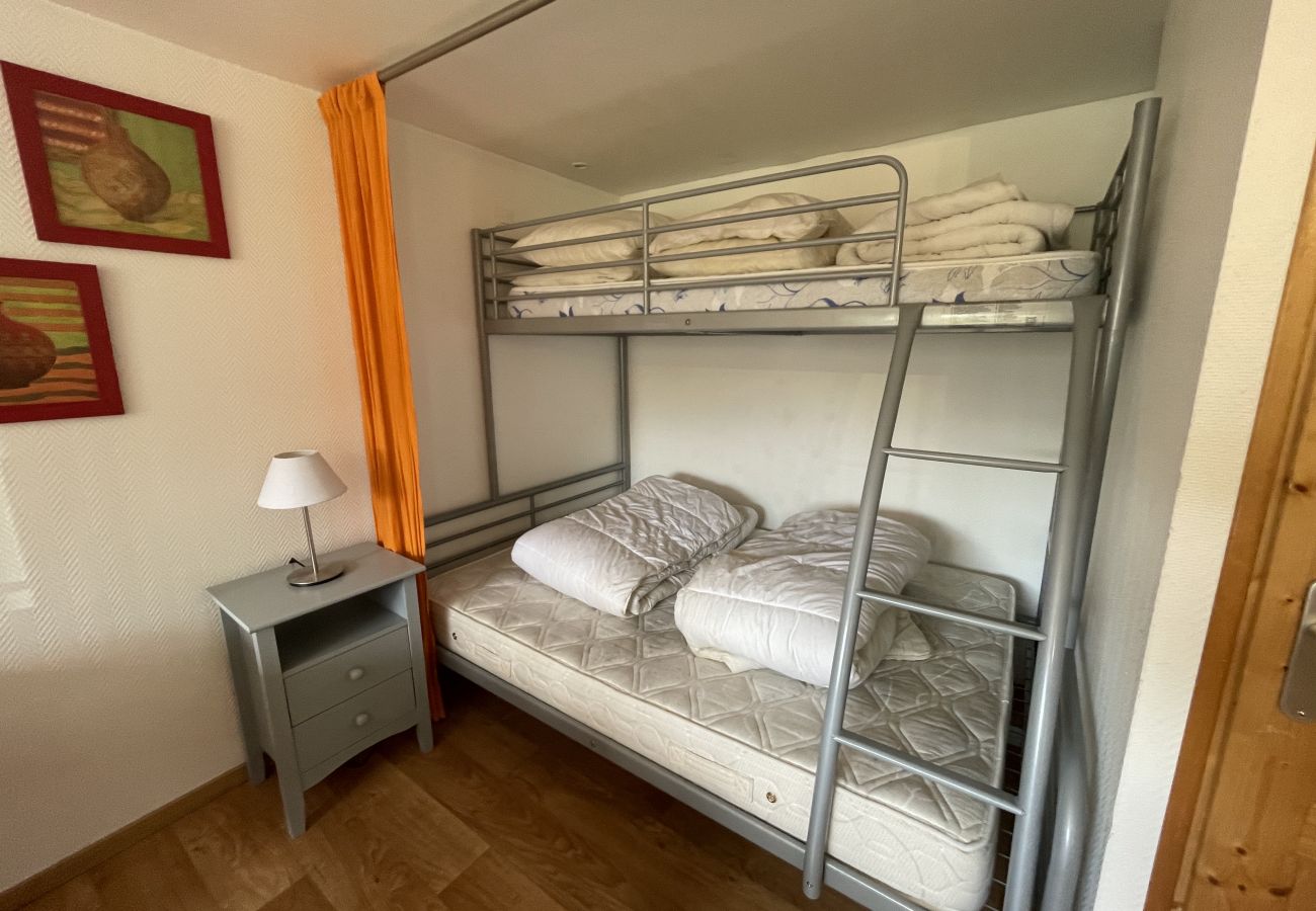 Studio in Le Lioran - Studio avec piscine - Résidence Remberter