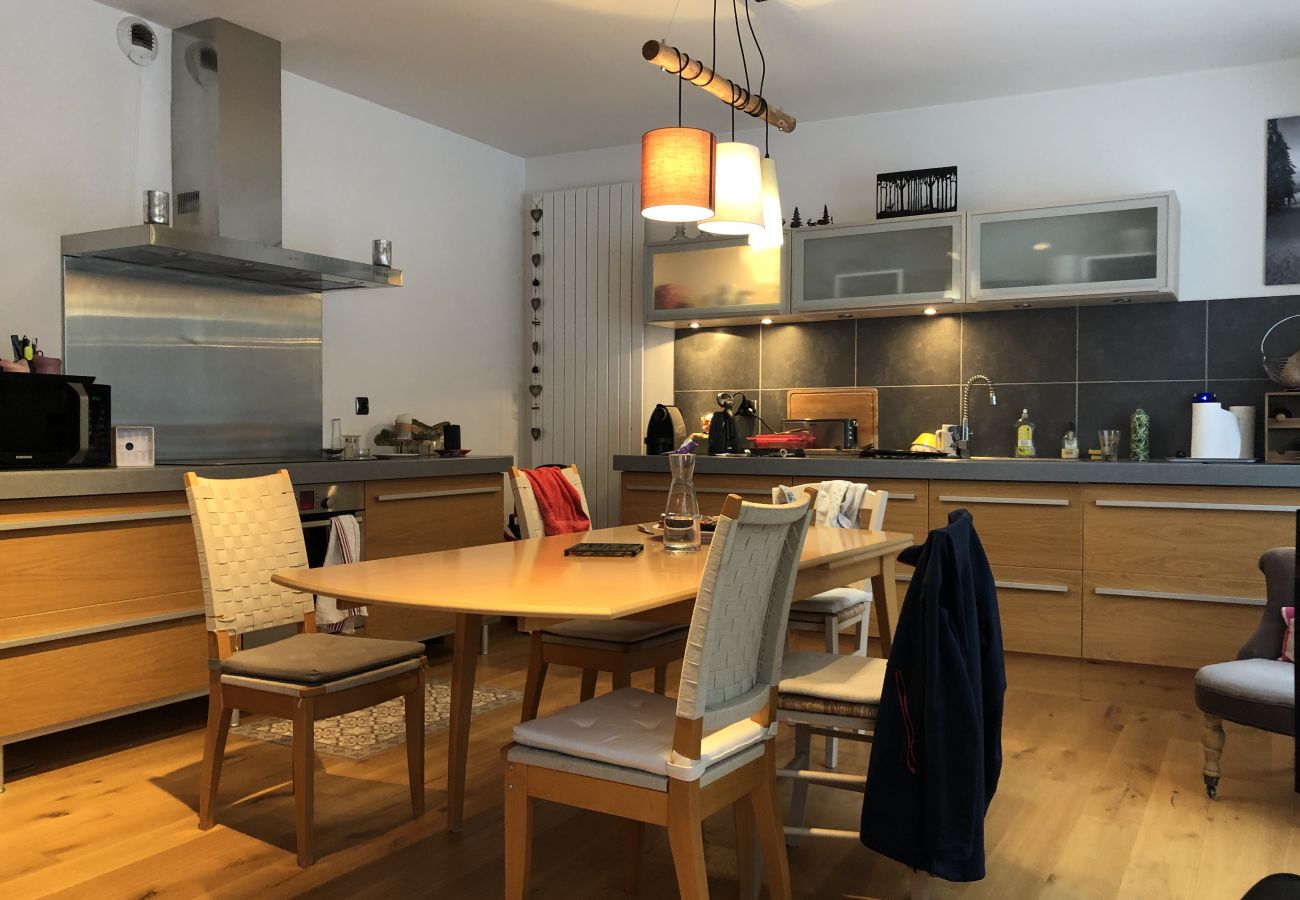 Apartment in Le Lioran - Appartement avec piscine - 6 personnes