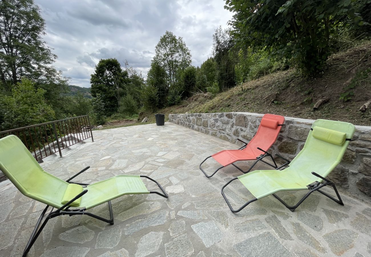 House in Laveissière - Maison au coeur des Volcans d'Auvergne