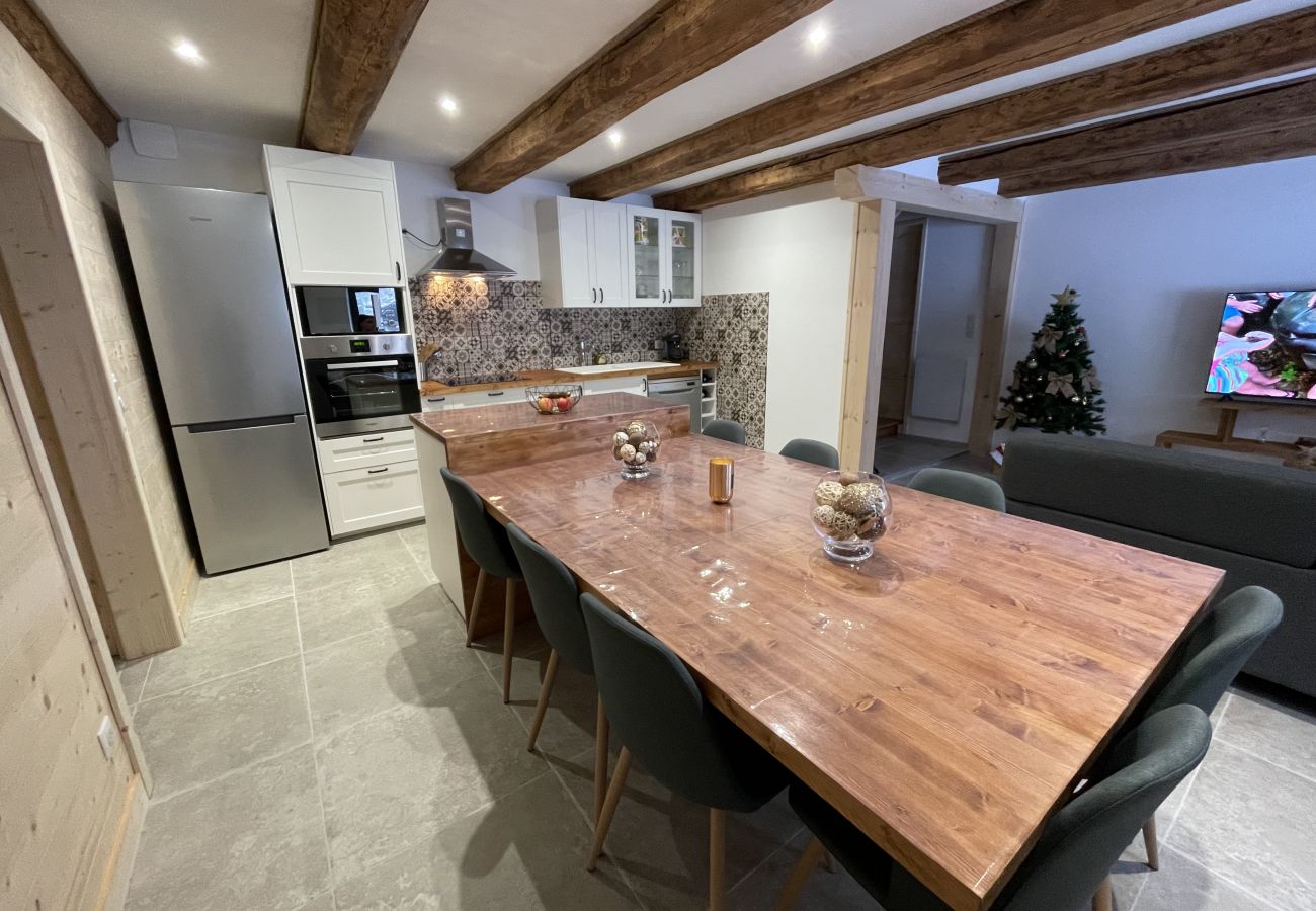 House in Laveissière - Maison de campagne à Chambeuil