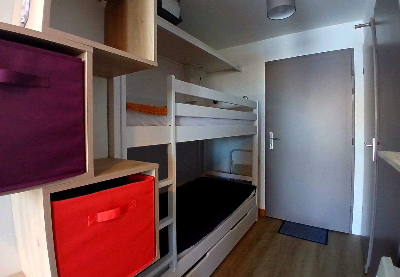 Studio in Les Menuires - (10.2706) Grand studio skis aux pieds Les Menuires