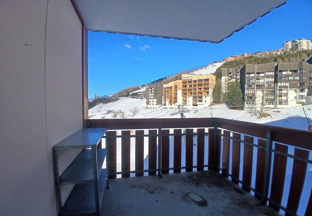 Studio in Les Menuires - (10.2706) Grand studio skis aux pieds Les Menuires