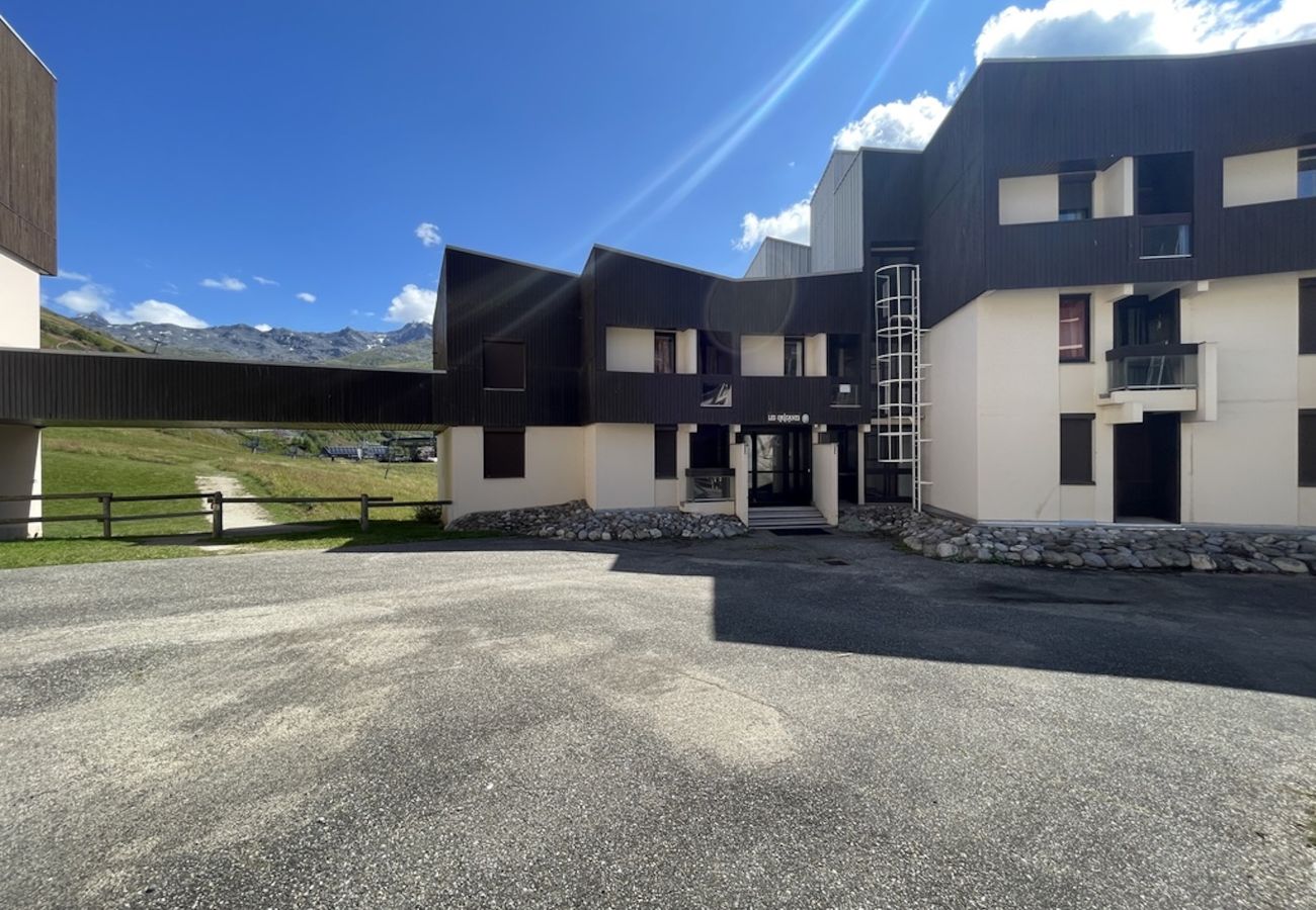 Apartment in Les Menuires - (19.127) T2 + coin nuit  style Chalet 3 Vallées
