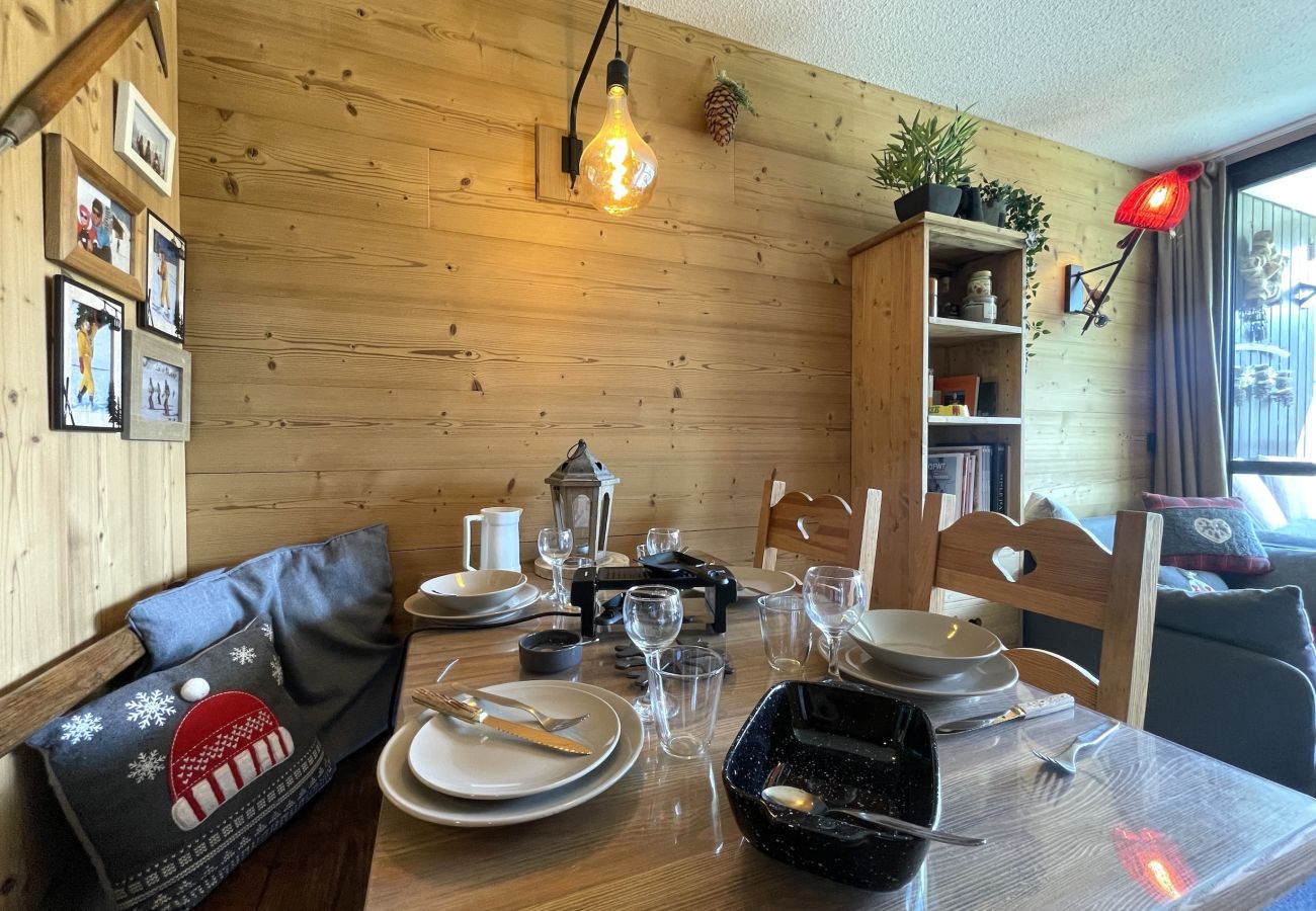 Apartment in Les Menuires - (19.127) T2 + coin nuit  style Chalet 3 Vallées