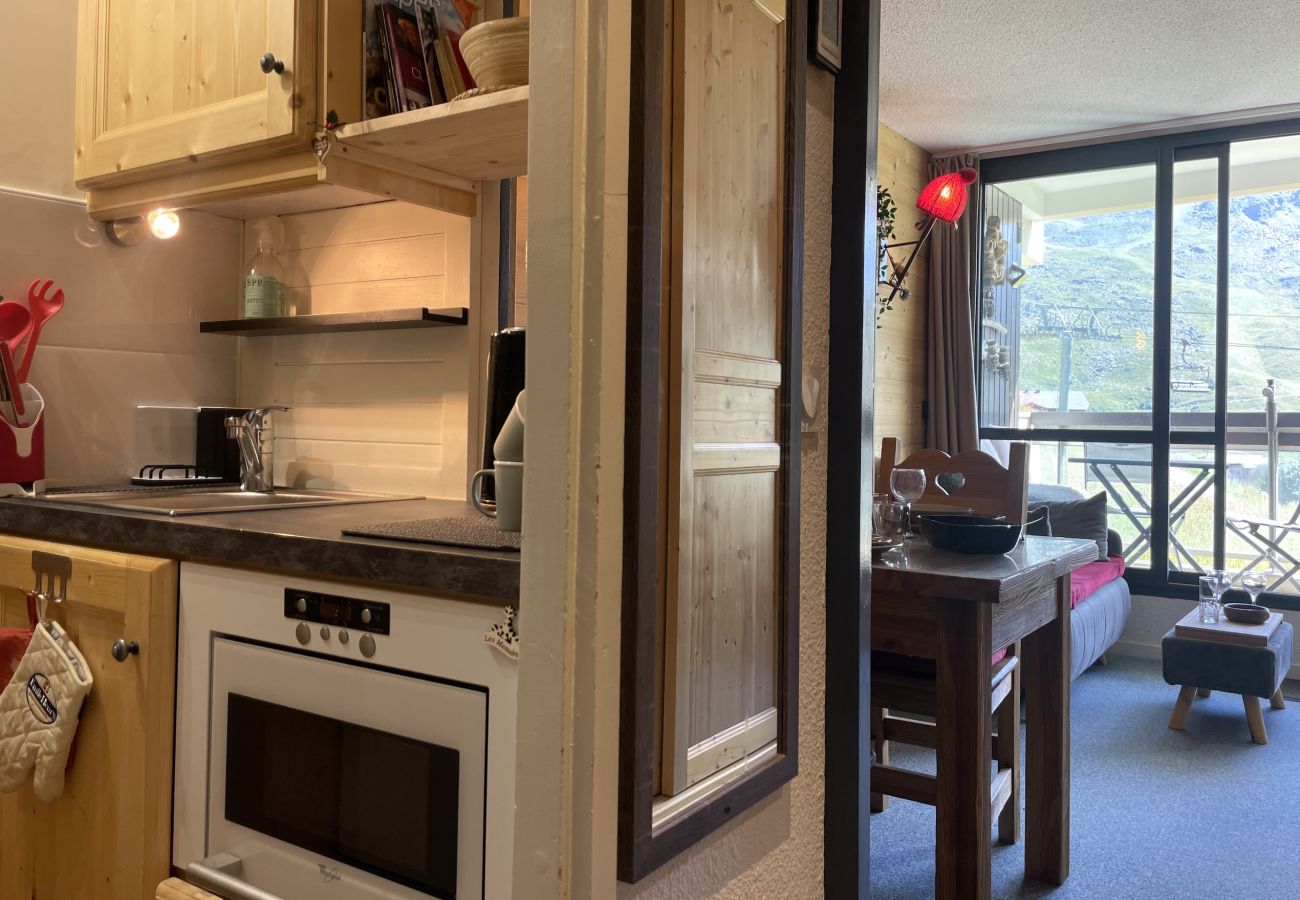 Apartment in Les Menuires - (19.127) T2 + coin nuit  style Chalet 3 Vallées