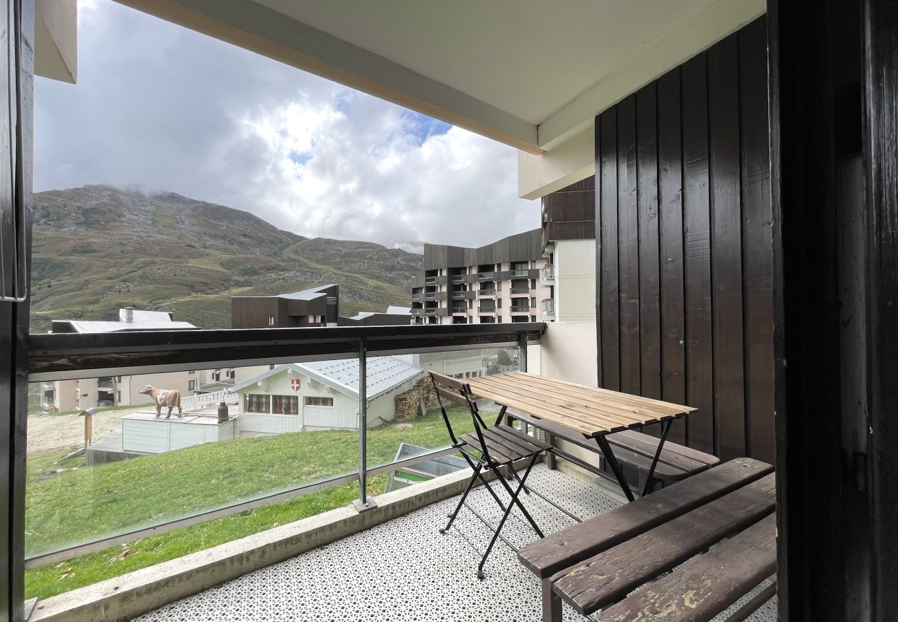 Apartment in Les Menuires - (AM.003) Spacieux T2 skis aux pieds Les Menuires
