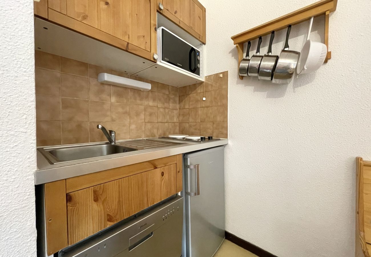 Apartment in Les Menuires - (SK.1111) T2 + CM Ski Soleil Menuires