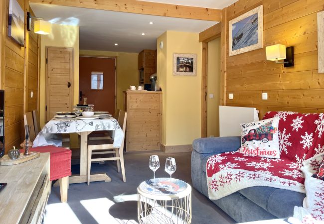 in Les Menuires - (AC.306) Spacieux T2 skis aux pieds coeur Menuires  in Les Menuires - (AC.306) Spacieux T2 skis aux pieds coeur Menuires