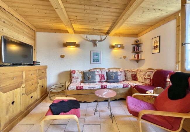 Apartment in Les Menuires - (SO.206) Grand 2 pièces style chalet Les Menuiress