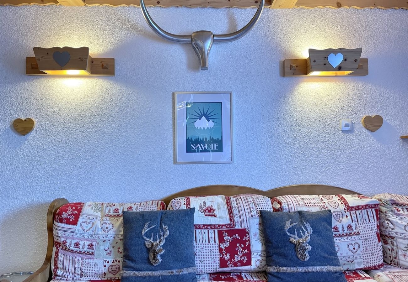 Apartment in Les Menuires - (SO.206) Grand 2 pièces style chalet Les Menuiress