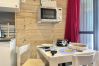 Studio in Les Menuires - Studio Altitude 1850 – Skis aux pieds – L