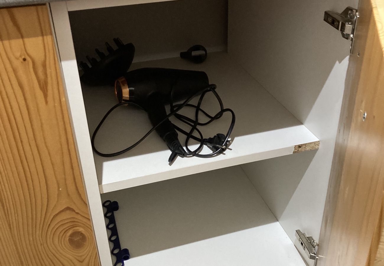 Studio in Saint-Jacques-des-Blats - Studio montagne à Altitude 1500