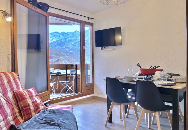 Apartment in Les Menuires - (CI.55) 2 pièces coin montagne Sud skis aux pieds