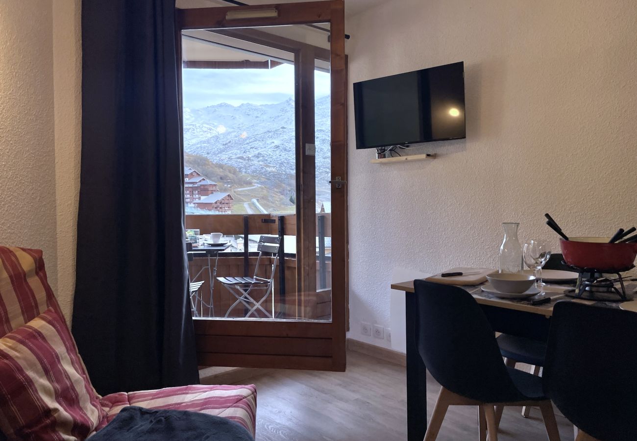 Apartment in Les Menuires - (CI.55) 2 pièces coin montagne Sud skis aux pieds