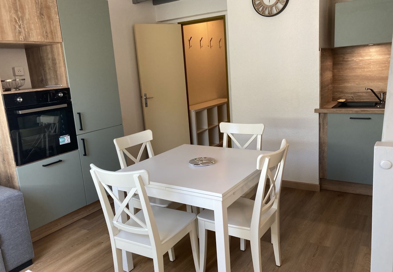 Apartment in Le Lioran - 2 chambres avec mezzanine à portes du sud