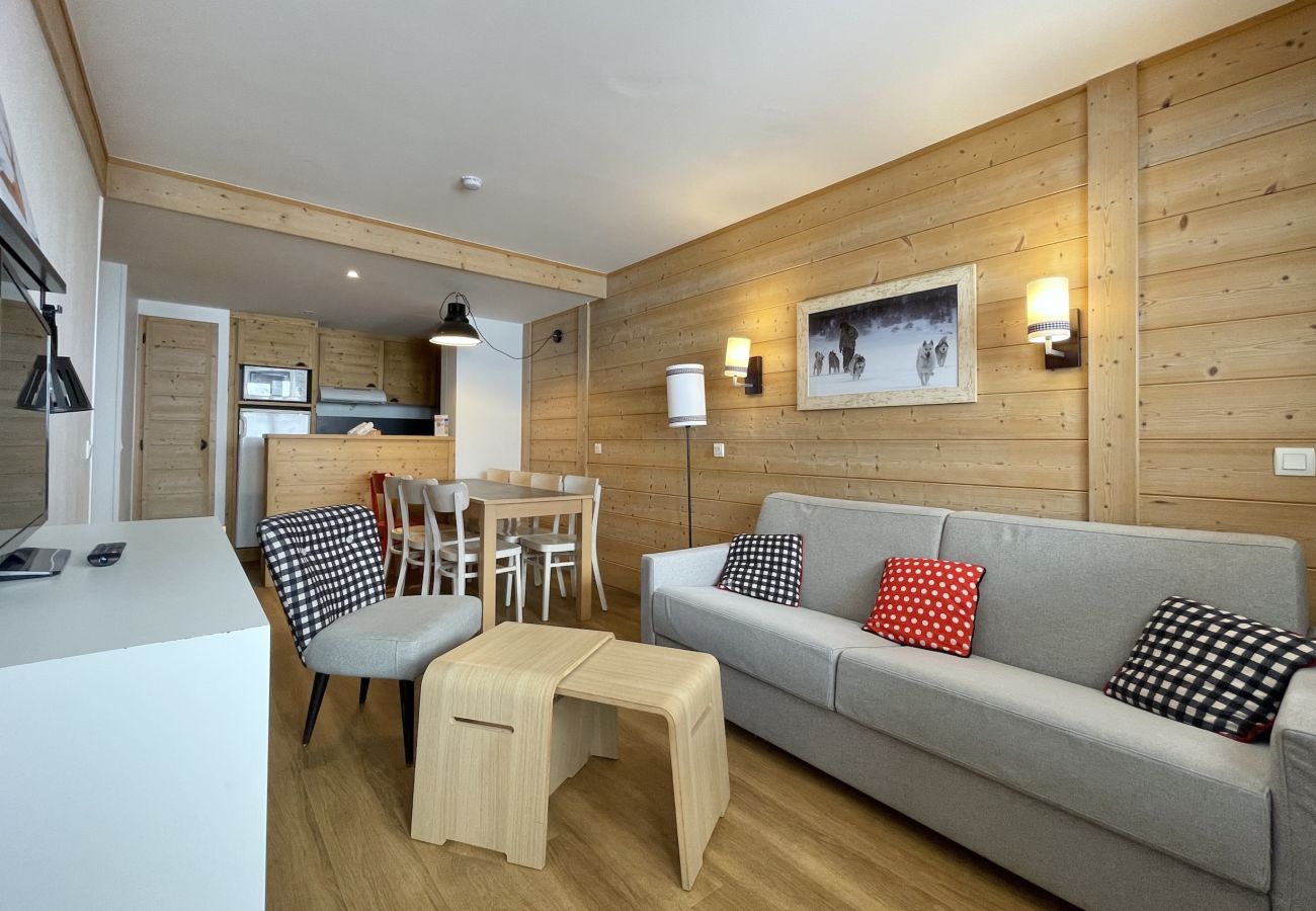 Apartment in Les Menuires - (AC.116) Superbe T4 8/9 pers plein sud