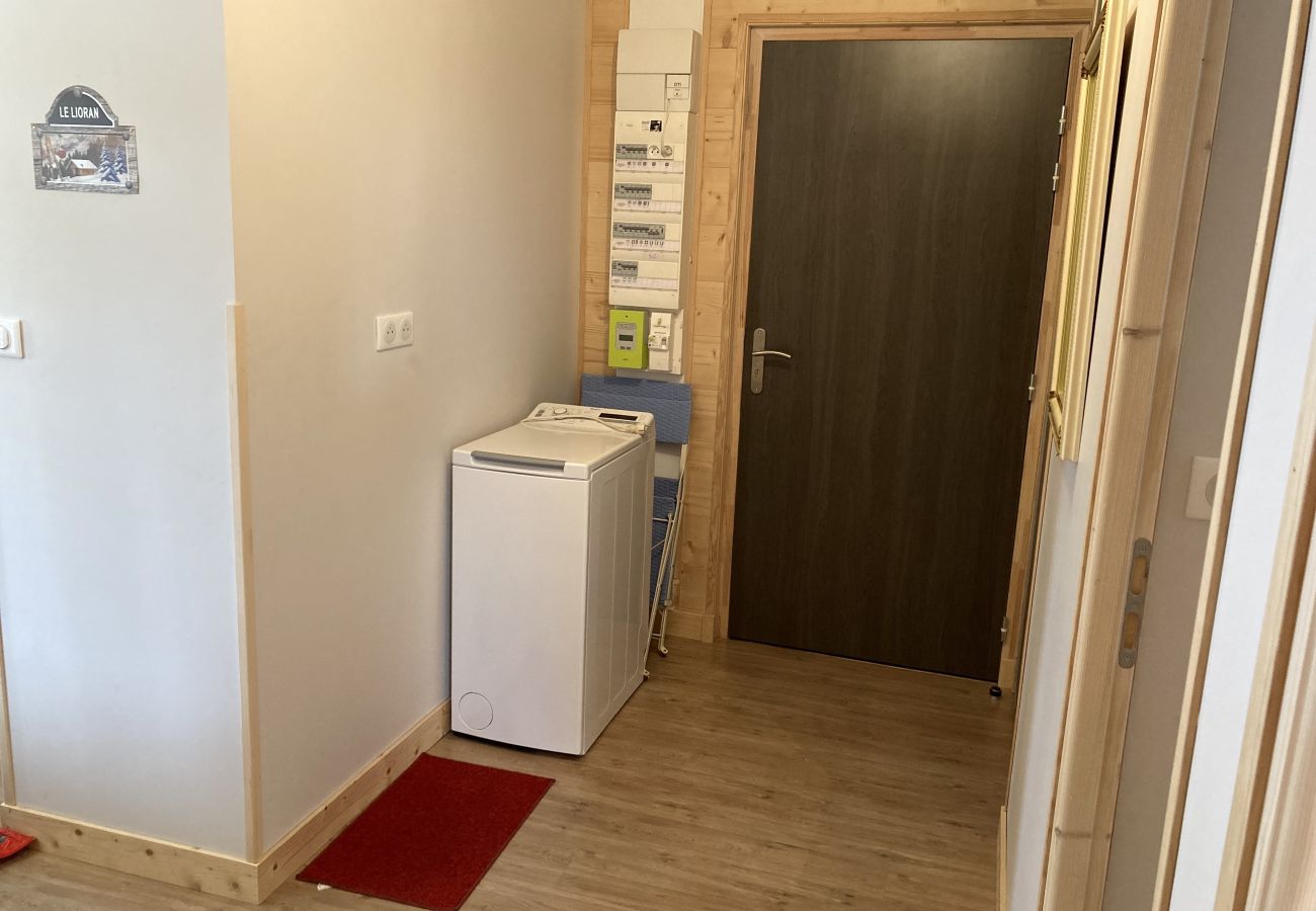 Apartment in Le Lioran - 2 chambres chalet Aiguillon R-1G