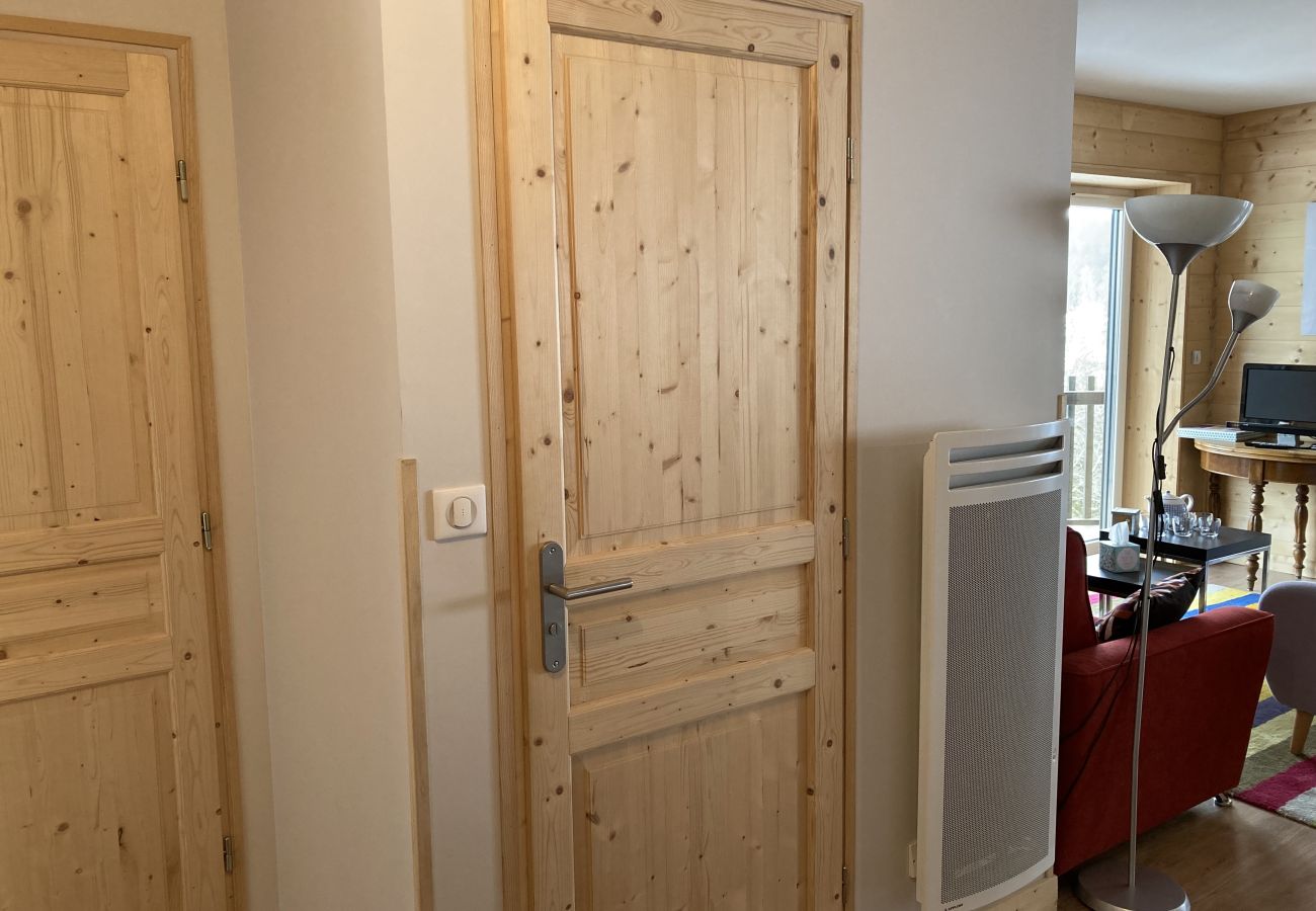 Apartment in Le Lioran - 2 chambres chalet Aiguillon R-1G