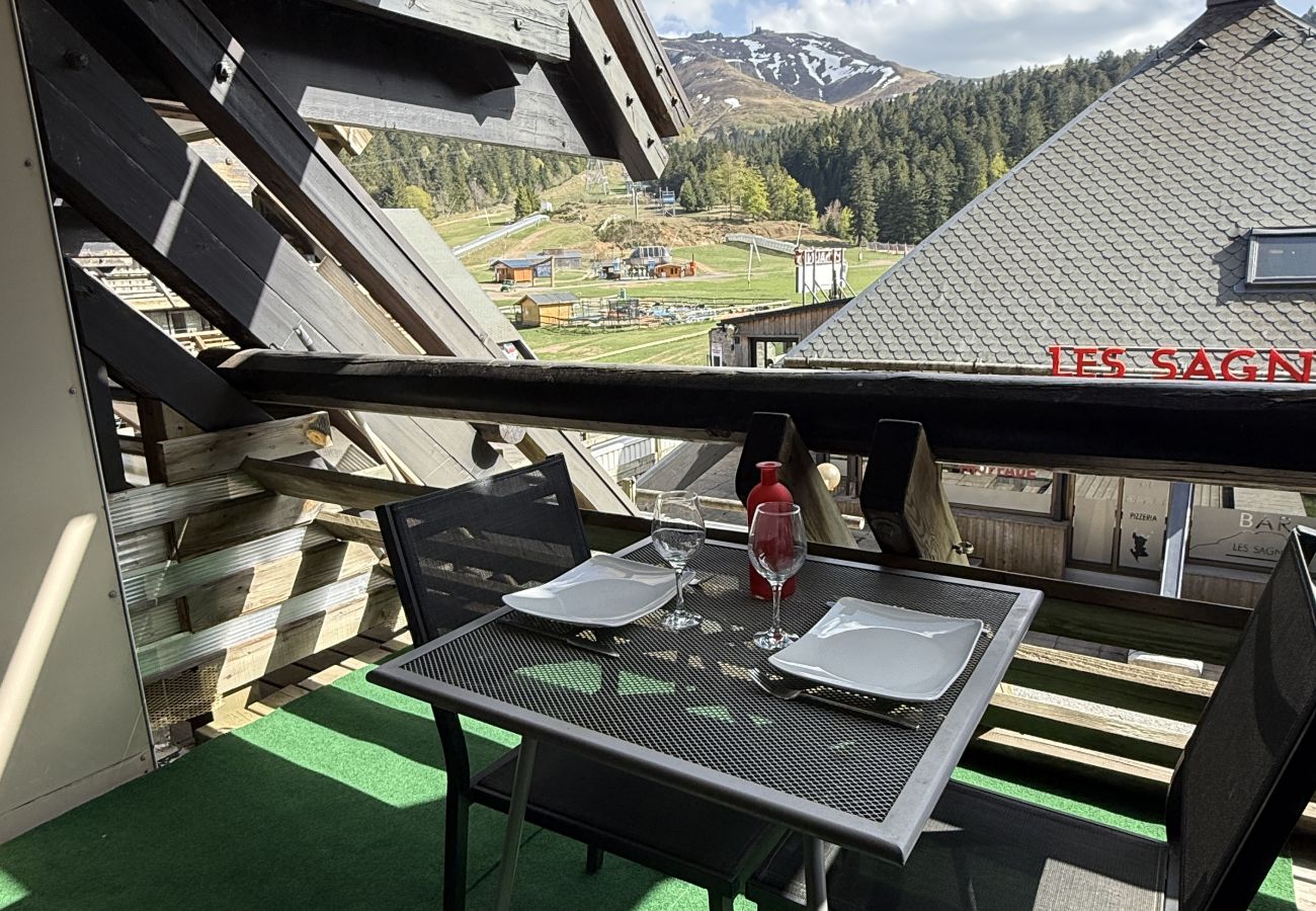 Apartment in Le Lioran - Studio Montagne chic  centre station