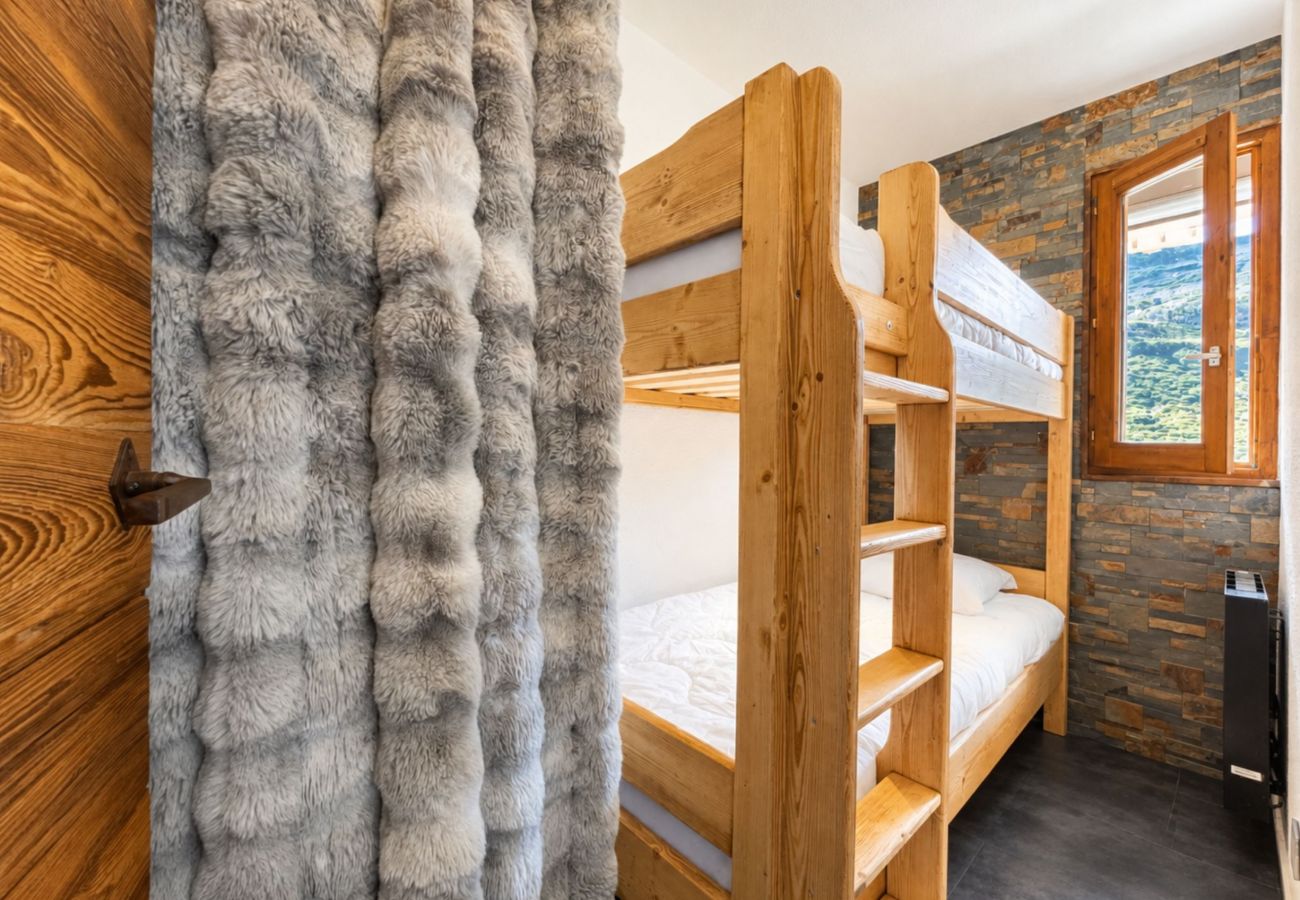 Apartment in Les Menuires - (CI.17B) –Le refuge des Marmottes- Skis aux pieds