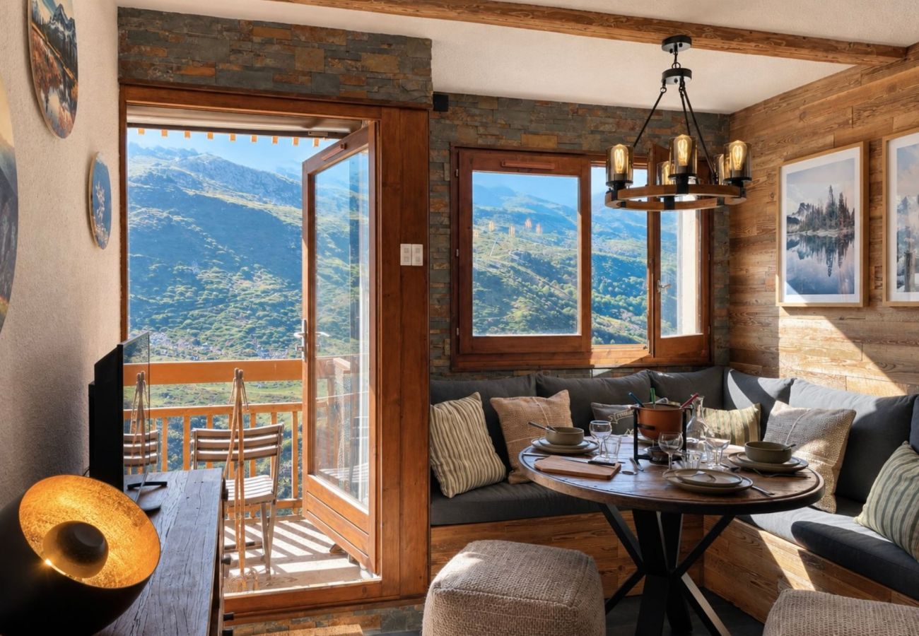 Apartment in Les Menuires - (CI.17B) –Le refuge des Marmottes- Skis aux pieds
