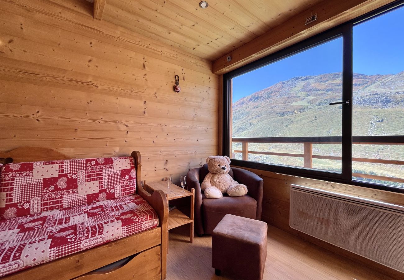Apartment in Les Menuires - (BZ.55) 2 pièces vue montagne, skis aux pieds