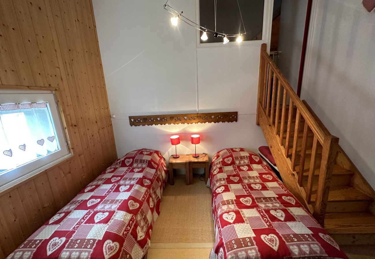 Apartment in Le Lioran - Appartement spacieux avec cheminée