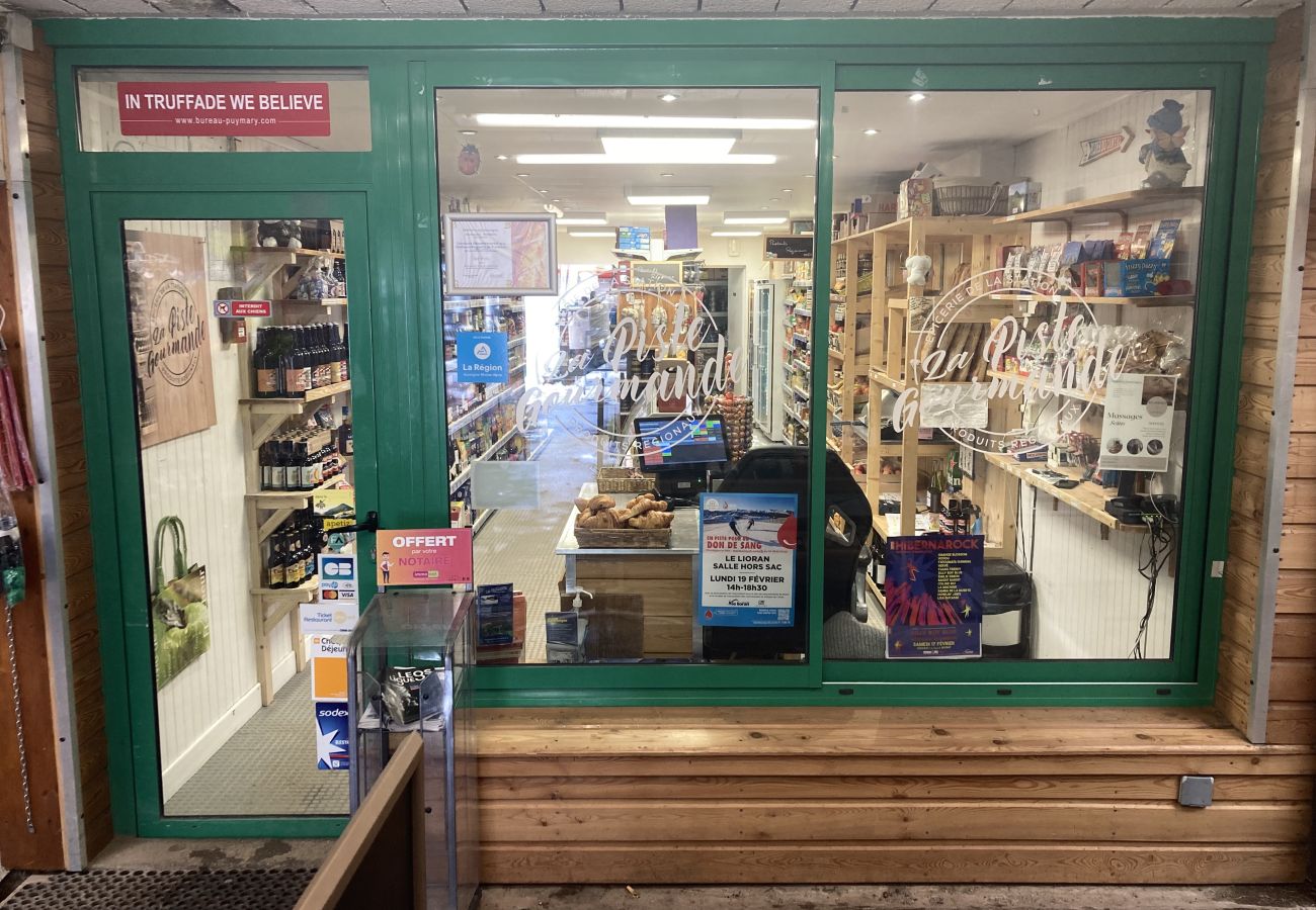 Commercial space in Le Lioran - Fond de de commerce/piste gourmande