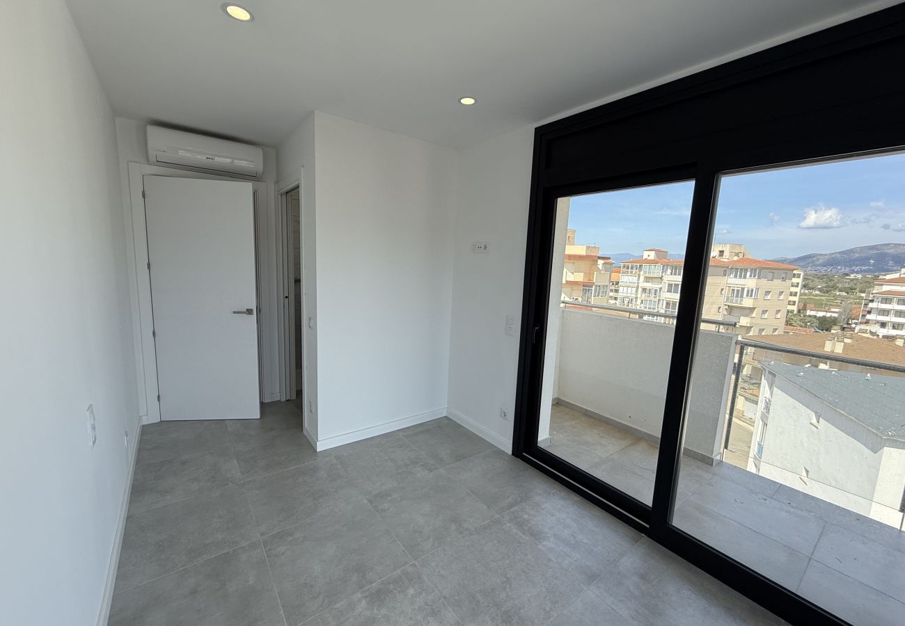 Apartment in Rosas / Roses - Duplex punta Llevant de gauche