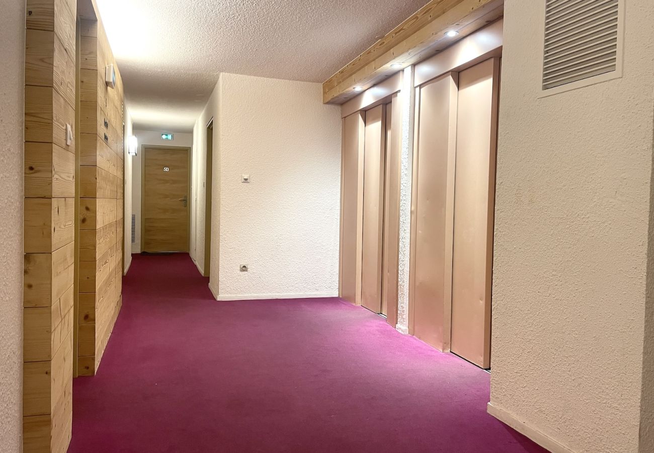 Studio in Les Menuires - Studio + coin montagne Les MENUIRES skis aux pieds