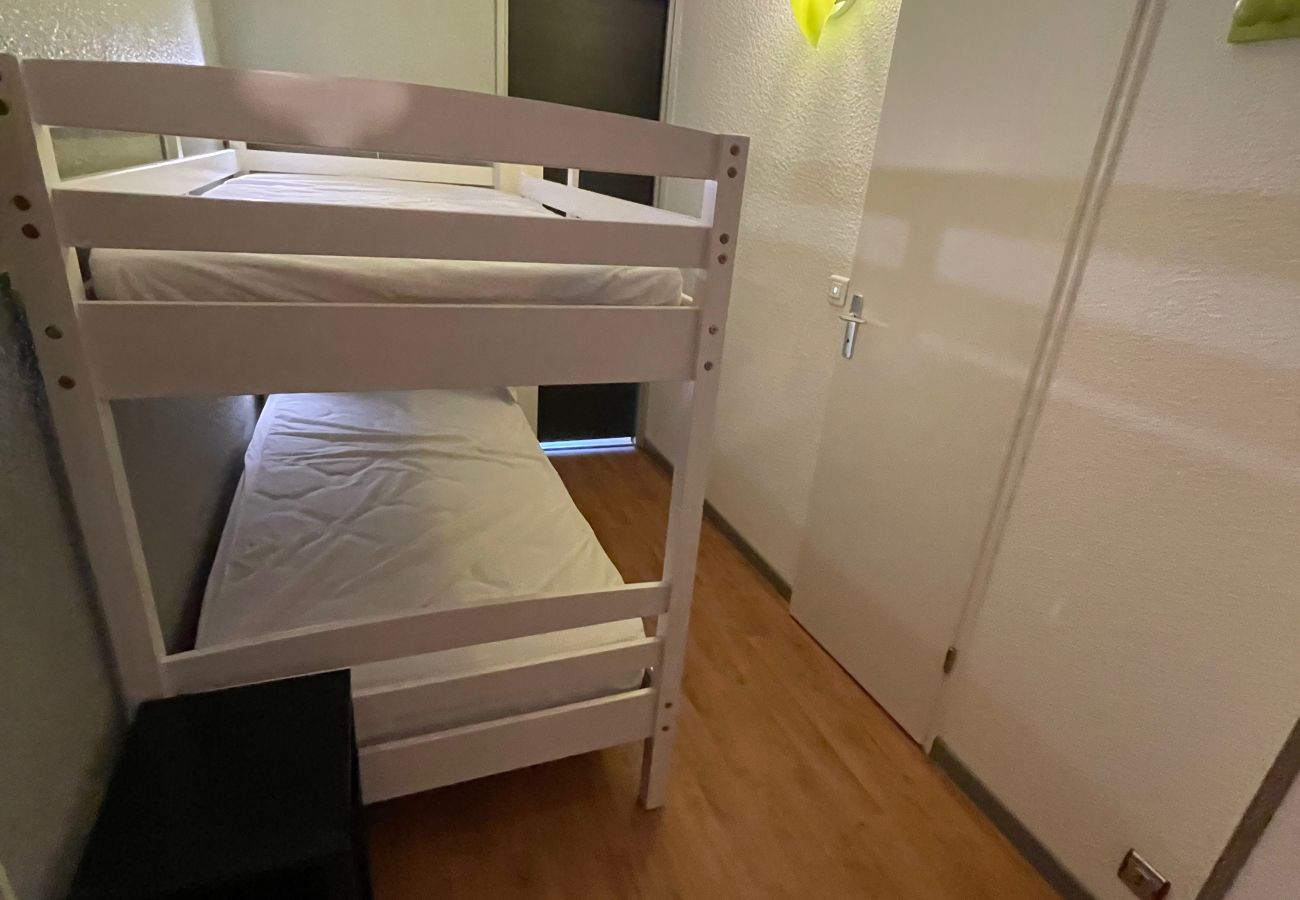 Studio in Le Lioran - Superbe studio centre station, vue pistes