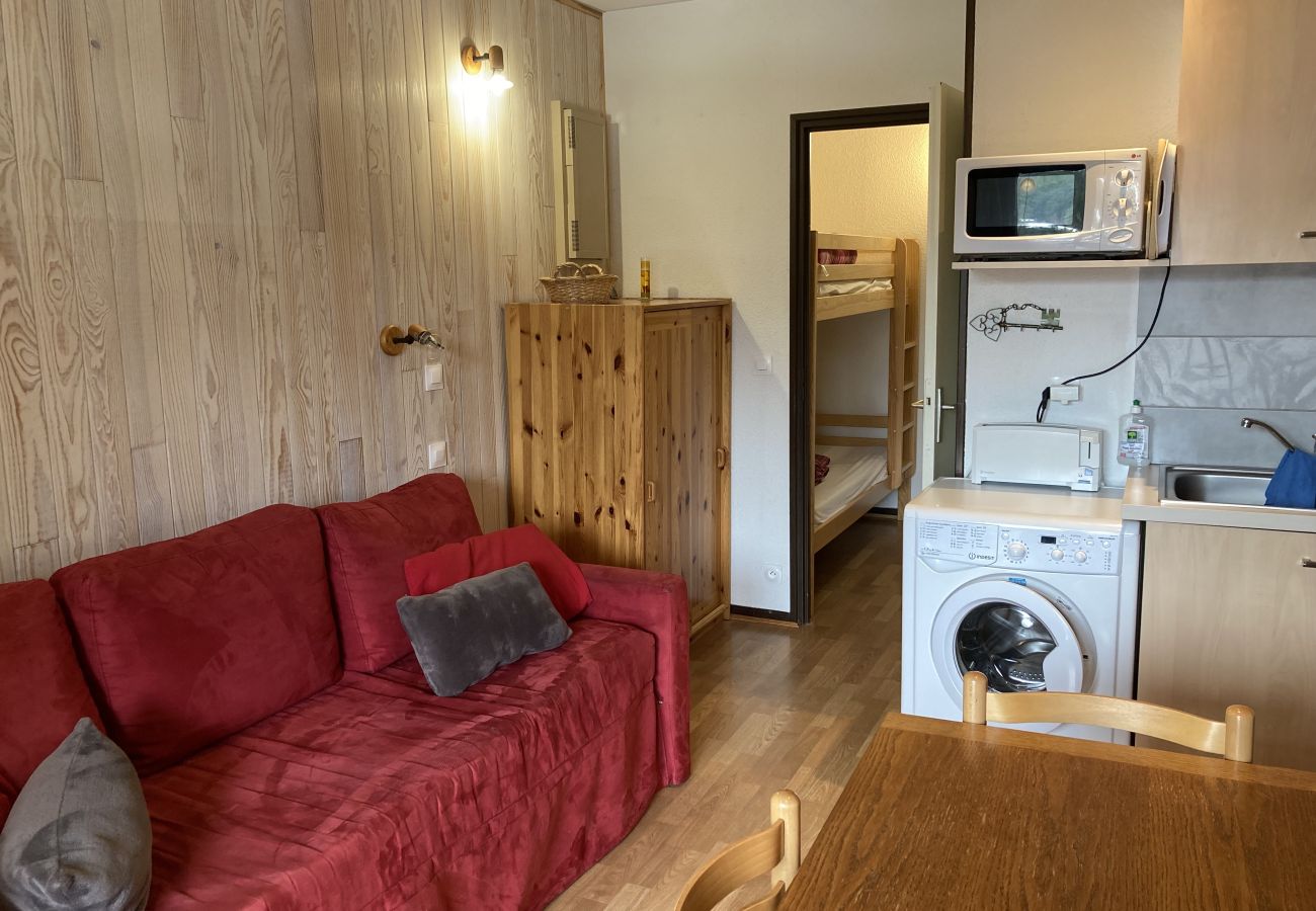 Apartment in Le Lioran - Deux chambres avec terrasse aux cristallines