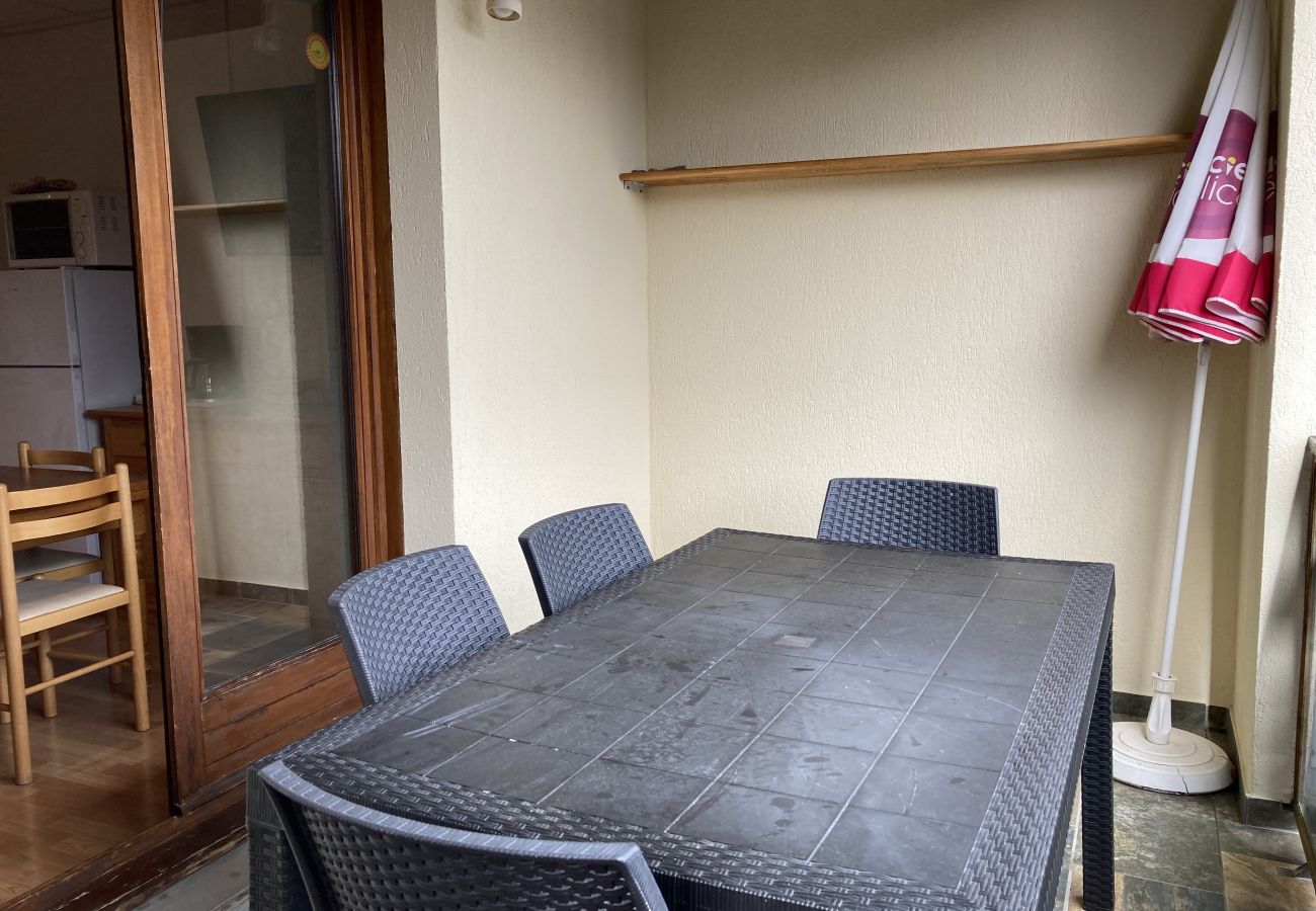 Apartment in Le Lioran - Deux chambres avec terrasse aux cristallines