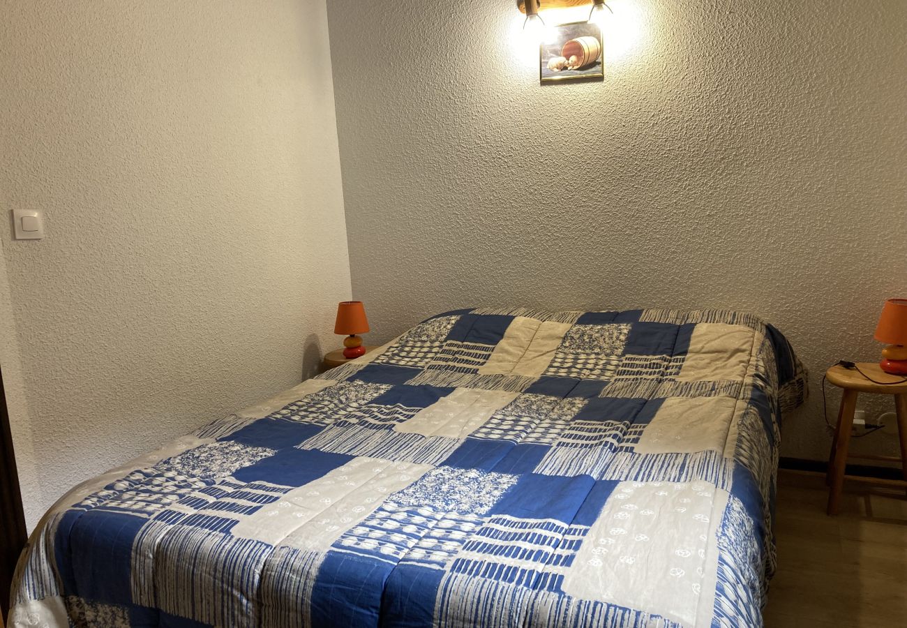 Apartment in Le Lioran - Deux chambres avec terrasse aux cristallines