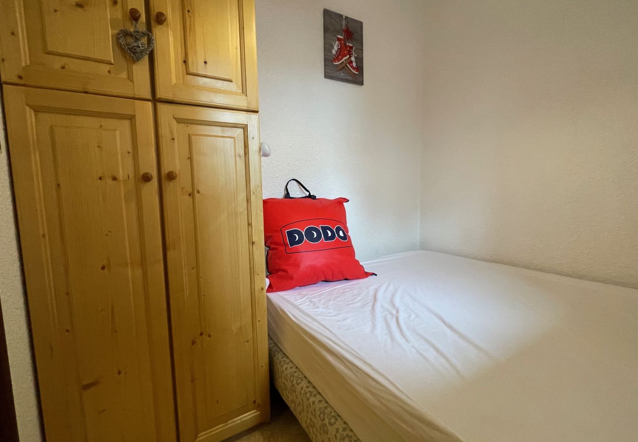 Apartment in Le Lioran - T2 pieds de pistes en centre station