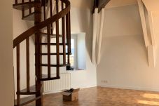 Apartamento en Saint-Flour - Superbe T3 en duplex ( en cours de réfection a neu