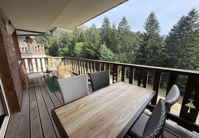 Apartamento en Le Lioran - Rocher du Cerf, skis aux pieds, 3 ch,2 sdb