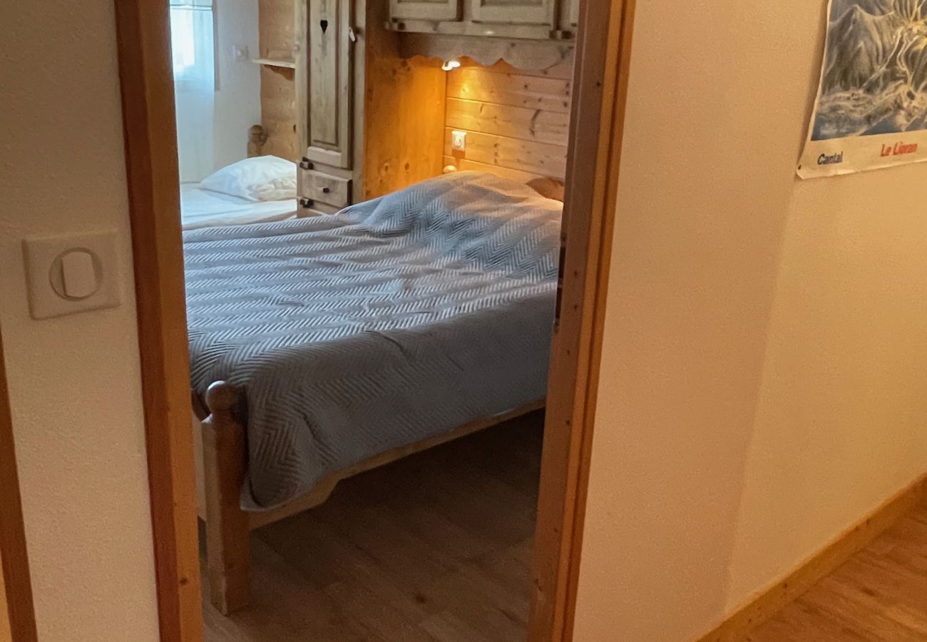 Apartamento en Le Lioran - Rocher du Cerf, skis aux pieds, 3 ch,2 sdb