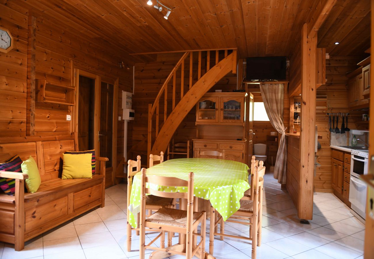 Chalet en Saint-Jacques-des-Blats - Chalet Font de Cère