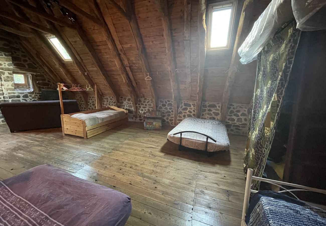 Casa en Cheylade - Maison atypique dans Cheylade