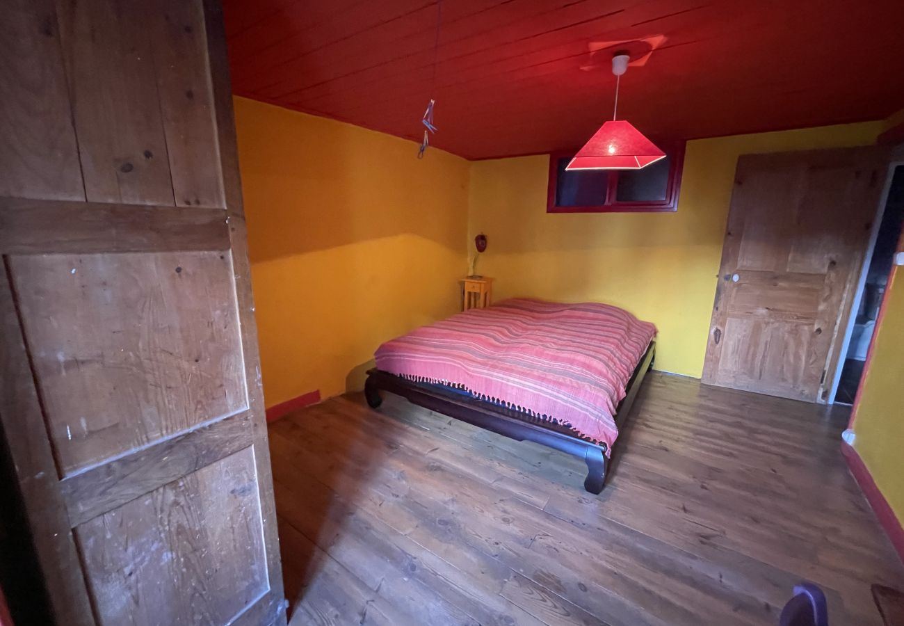 Casa en Cheylade - Maison atypique dans Cheylade