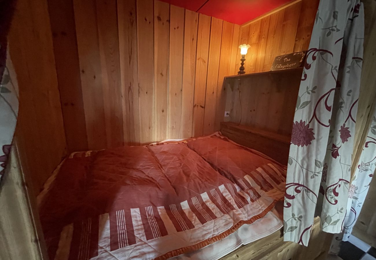 Casa en Cheylade - Maison atypique dans Cheylade